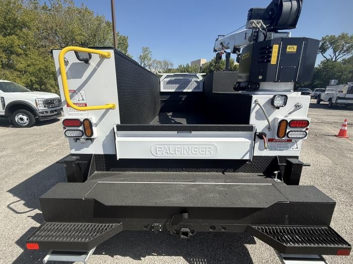 New 2026 Ford F-550 - photo 2