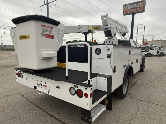 New 2026 Ford F-550 Super Cab Bucket Truck for sale #2003006 - photo 5