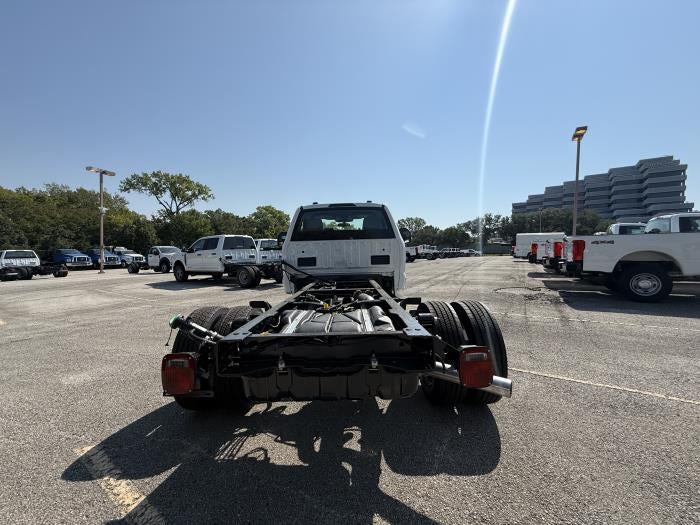 New 2026 Ford F-450 Regular Cab Cab Chassis for sale #1946484 - photo 3
