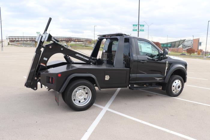 New 2024 Ford F-450 - photo 9