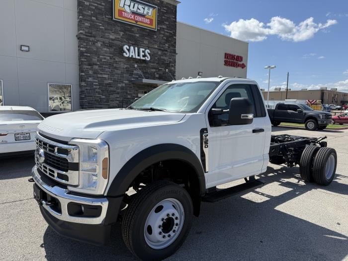 New 2026 Ford F-550 - photo 2