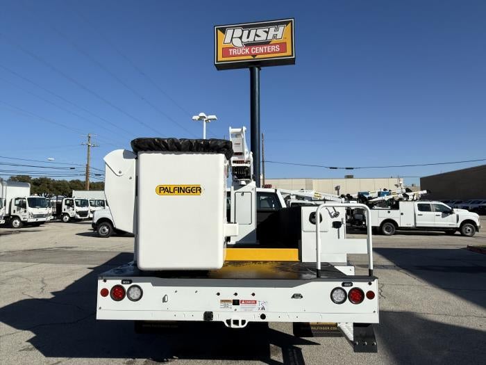 2024 Ford F-550 Regular Cab DRW 4WD Palfinger Bucket Truck for sale #1977598 - photo 4