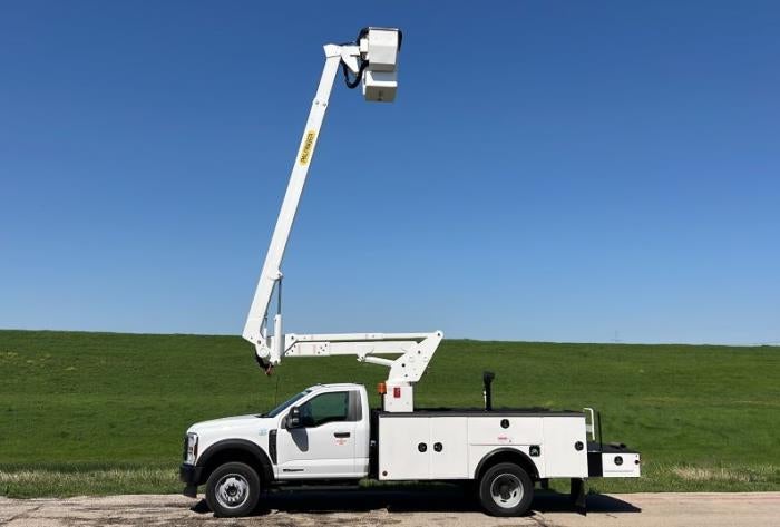 2025 Ford F-550 Regular Cab DRW 4WD Palfinger Bucket Truck for sale #1865544 - photo 10