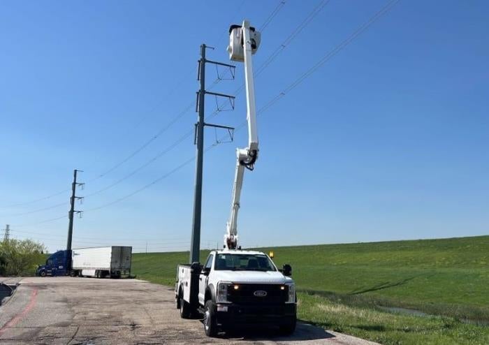 2025 Ford F-550 Regular Cab DRW 4WD Palfinger Bucket Truck for sale #1865544 - photo 13