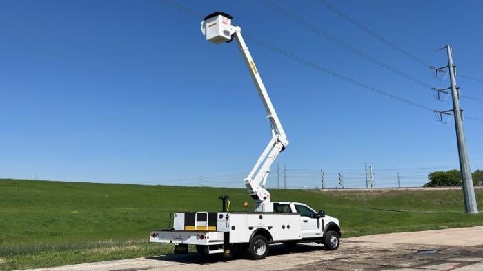 2025 Ford F-550 Regular Cab DRW 4WD Palfinger Bucket Truck for sale #1865544 - photo 21