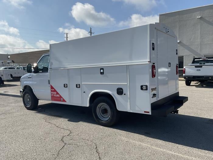 New 2026 Ford E-350 - photo 2