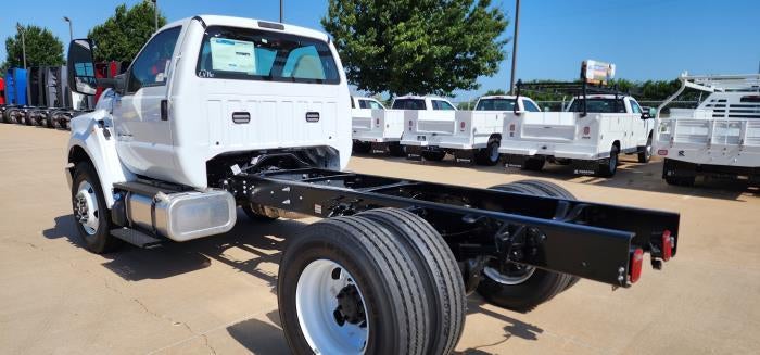2026 Ford F-750 Regular Cab DRW RWD Cab Chassis for sale #1980675 - photo 2