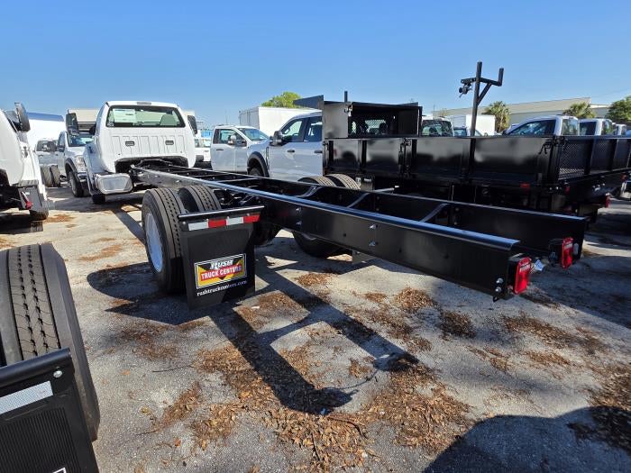 2026 Ford F-750 Regular Cab DRW 4x2 Cab Chassis for sale #1947168 - photo 7