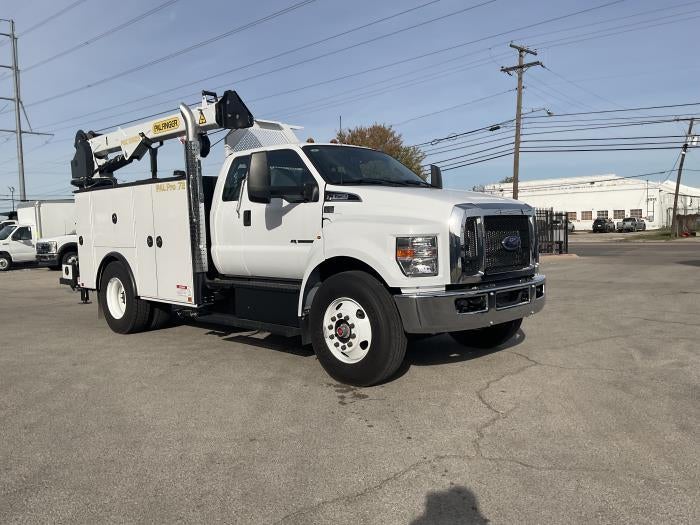 New 2027 Ford F-750 - photo 1