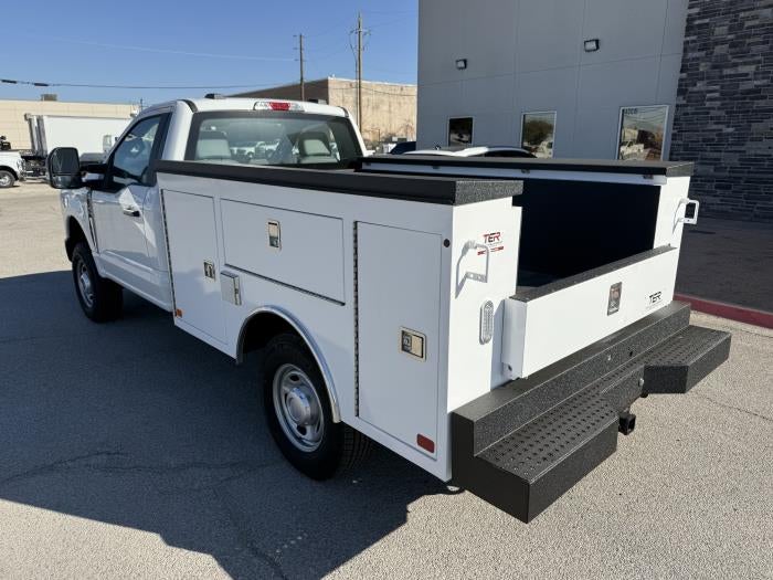 New 2025 Ford F-250 - photo 2