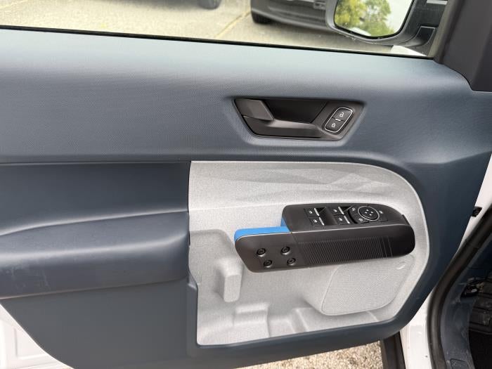 New 2025 Ford Maverick XLT SuperCrew Cab for sale #1946059 - photo 13