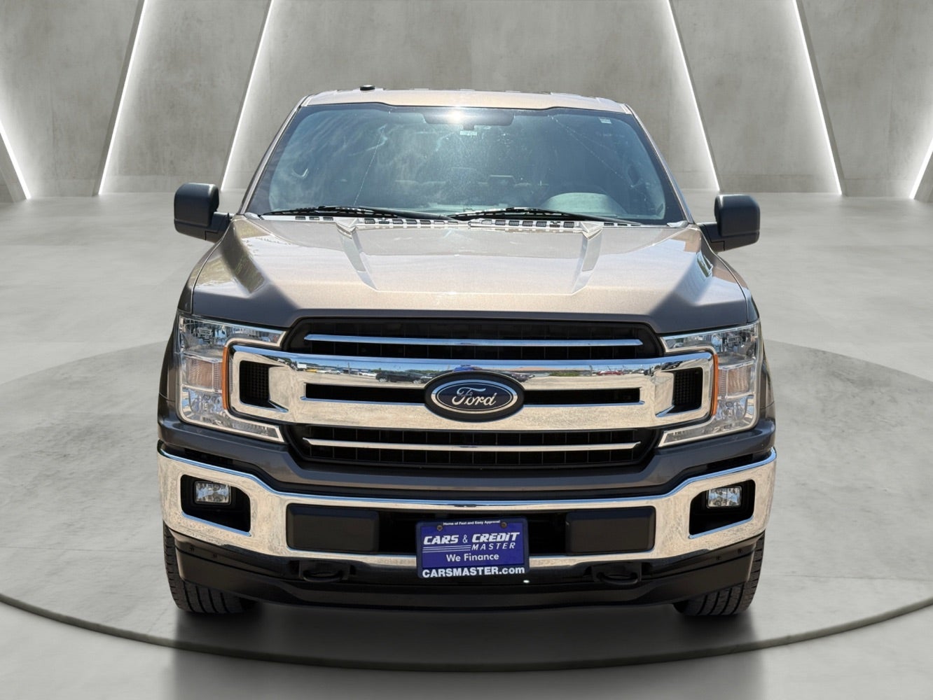 View vehicle photo 2