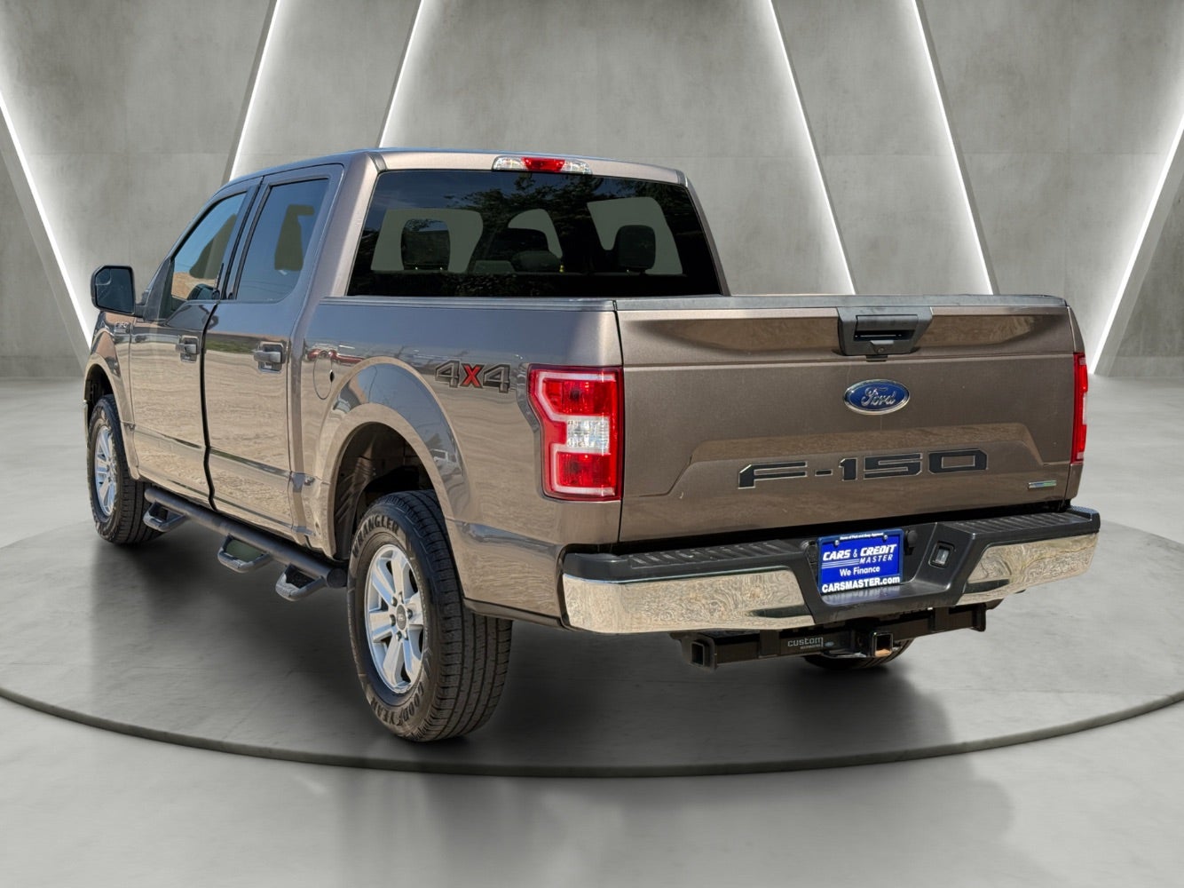 View vehicle photo 5