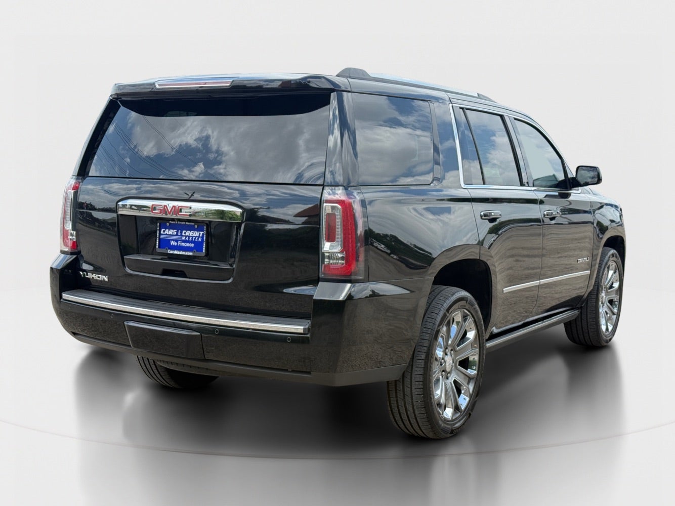 View vehicle photo 5