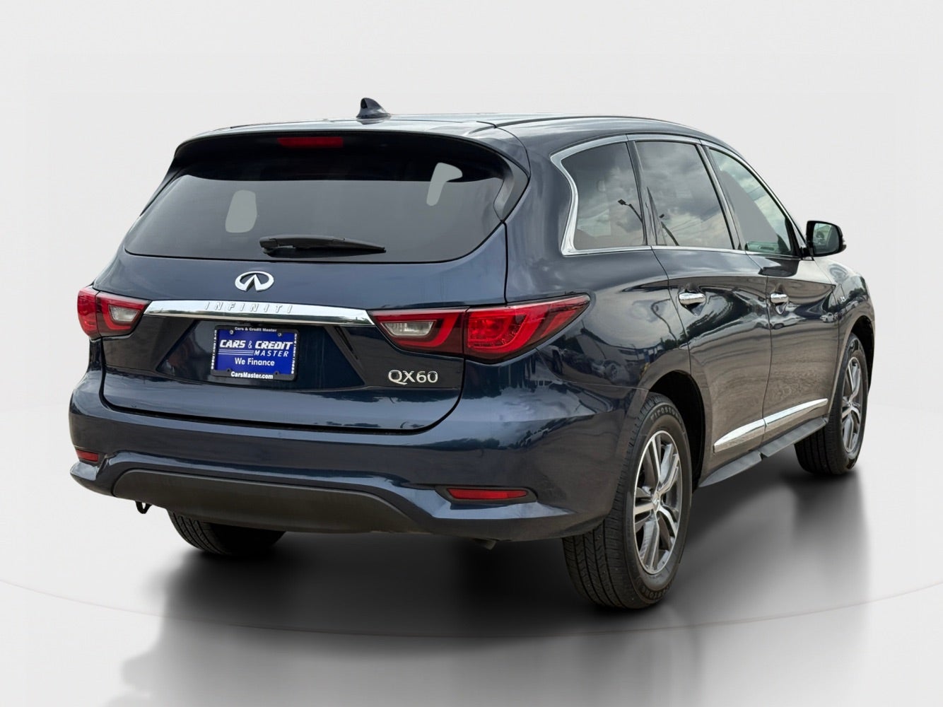 View vehicle photo 7