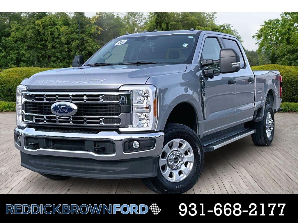 Iconic Silver Metallic 2023 Ford F-250 Super Duty XLT Crew Cab 4WD Pickup Truck Four-Wheel Drive Automatic