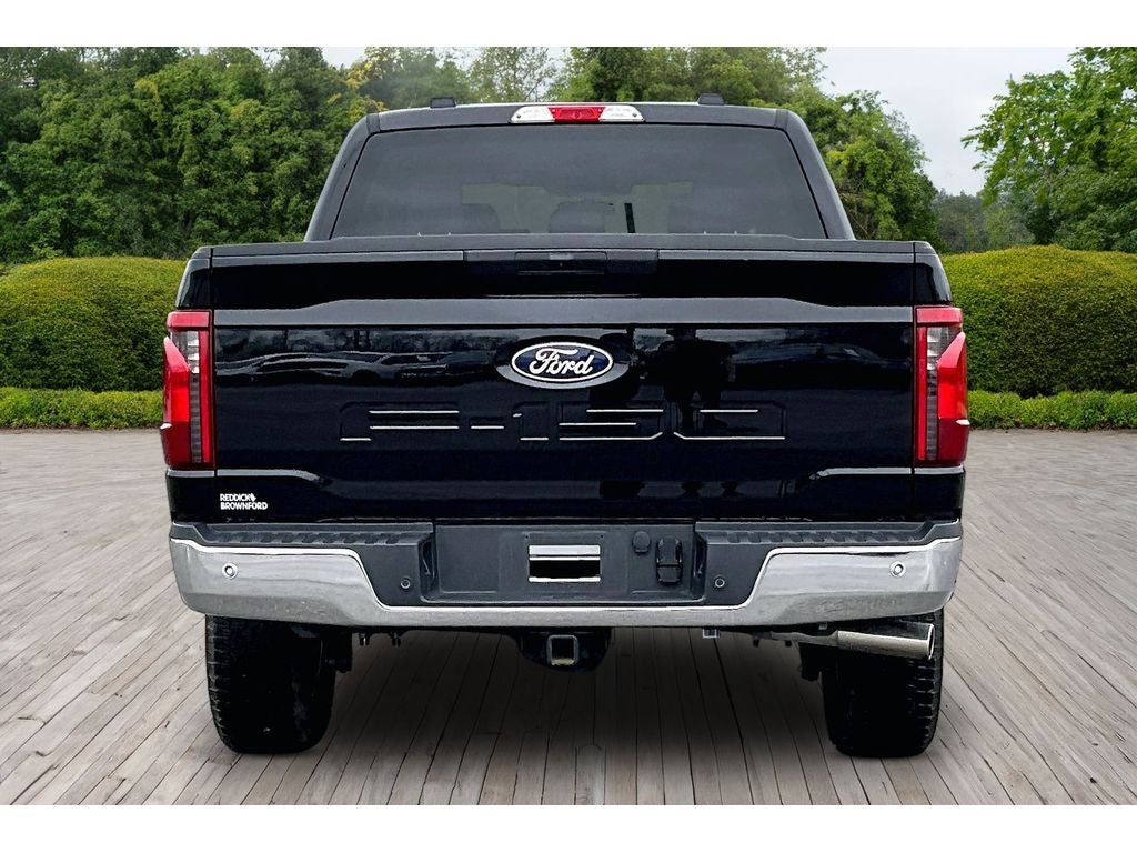 View vehicle photo 4