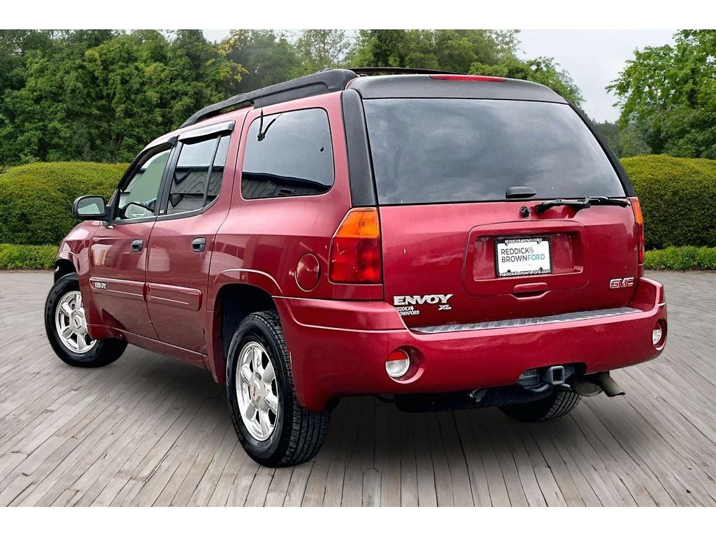 View vehicle photo 4