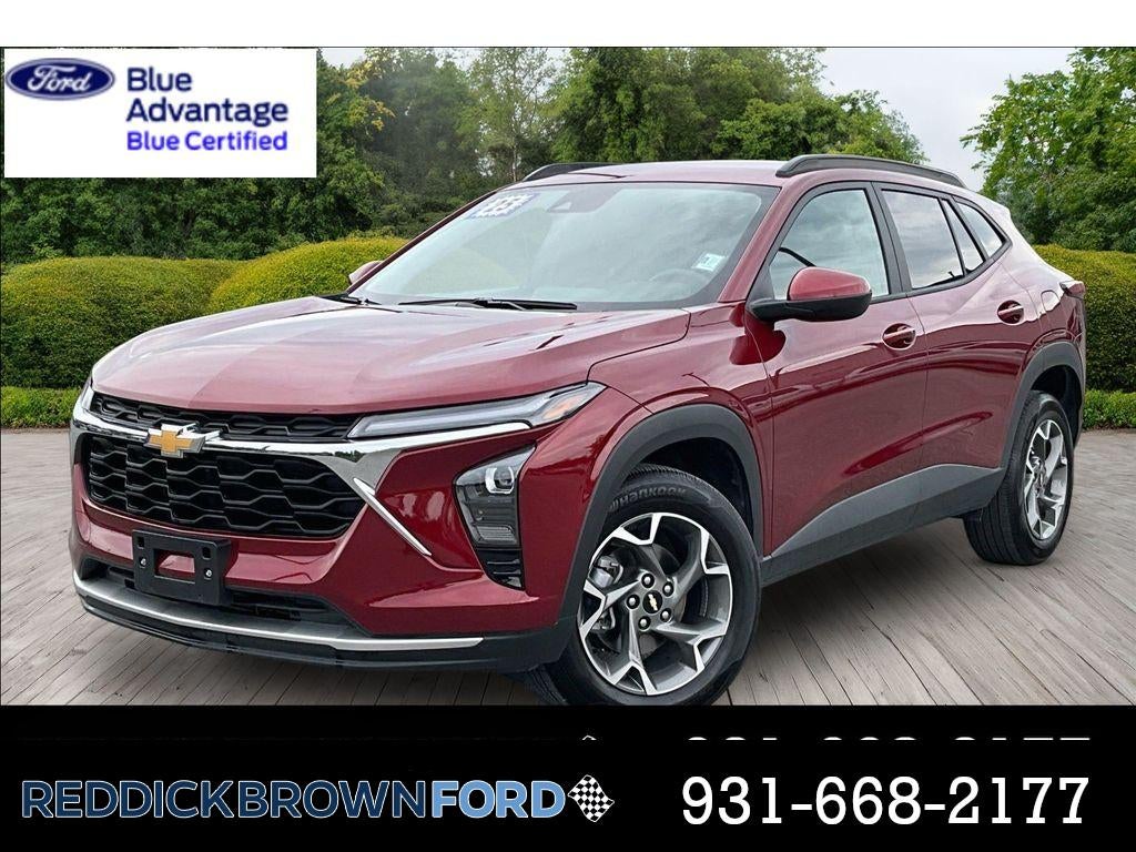 Red (Crimson Metallic) 2025 Chevrolet Trax SUV / Crossover Front-Wheel Drive 6-Speed Automatic