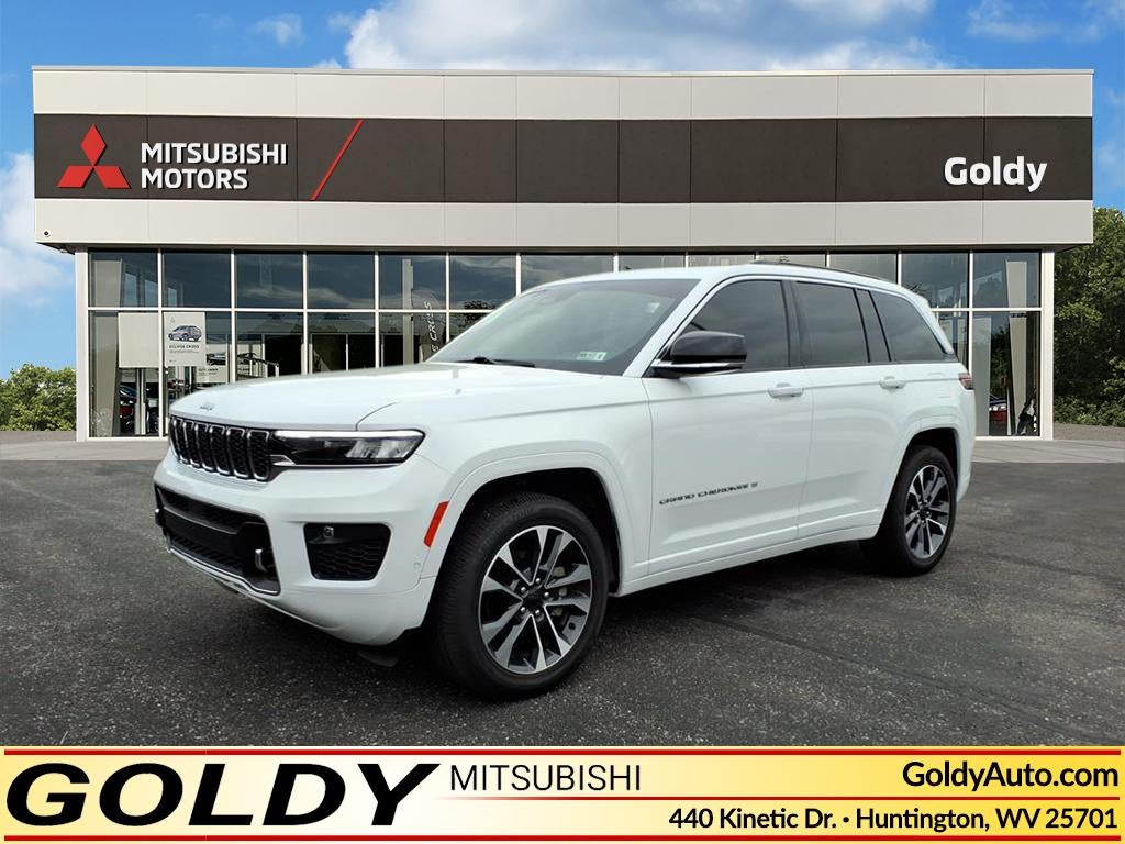 Bright White Clearcoat 2024 Jeep Grand Cherokee SUV / Crossover Four-Wheel Drive Automatic