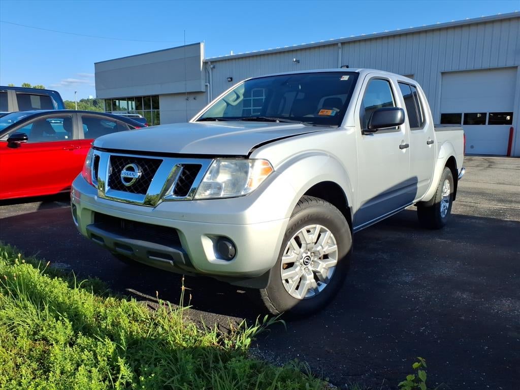 Brilliant Silver Metallic 2019 Nissan Frontier Pickup Truck Four-Wheel Drive Automatic