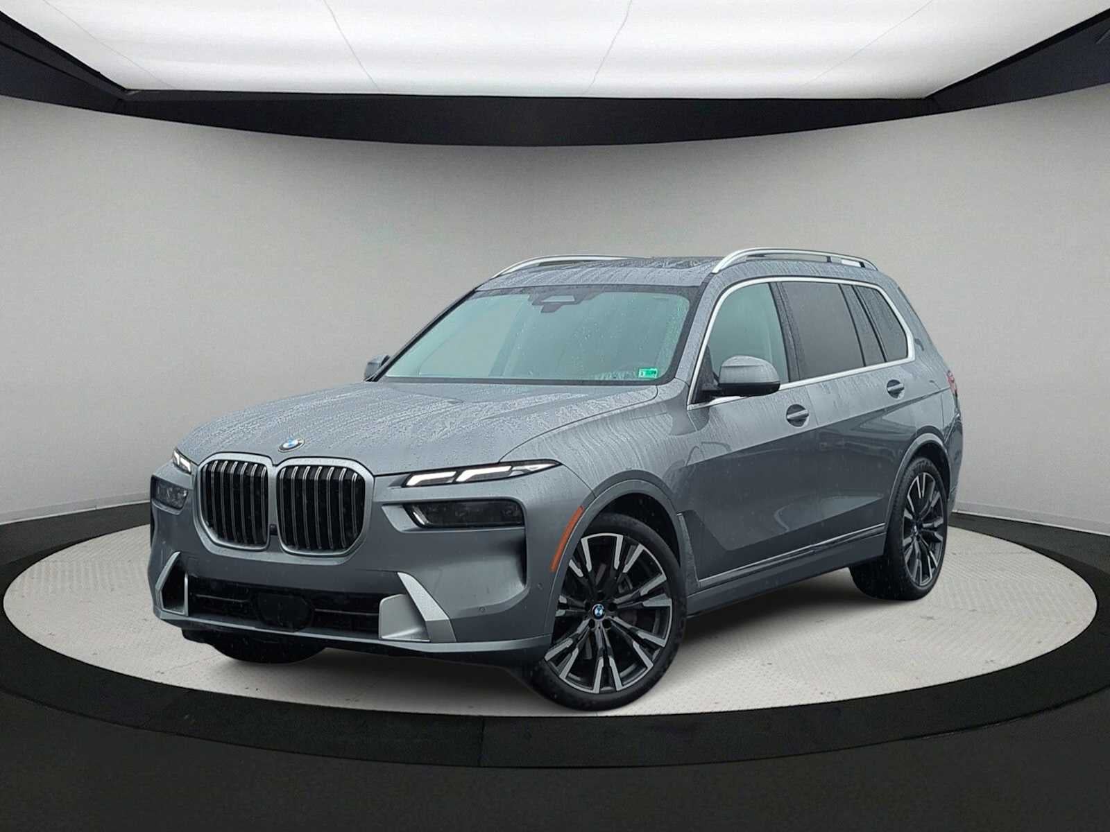 2023 BMW X7