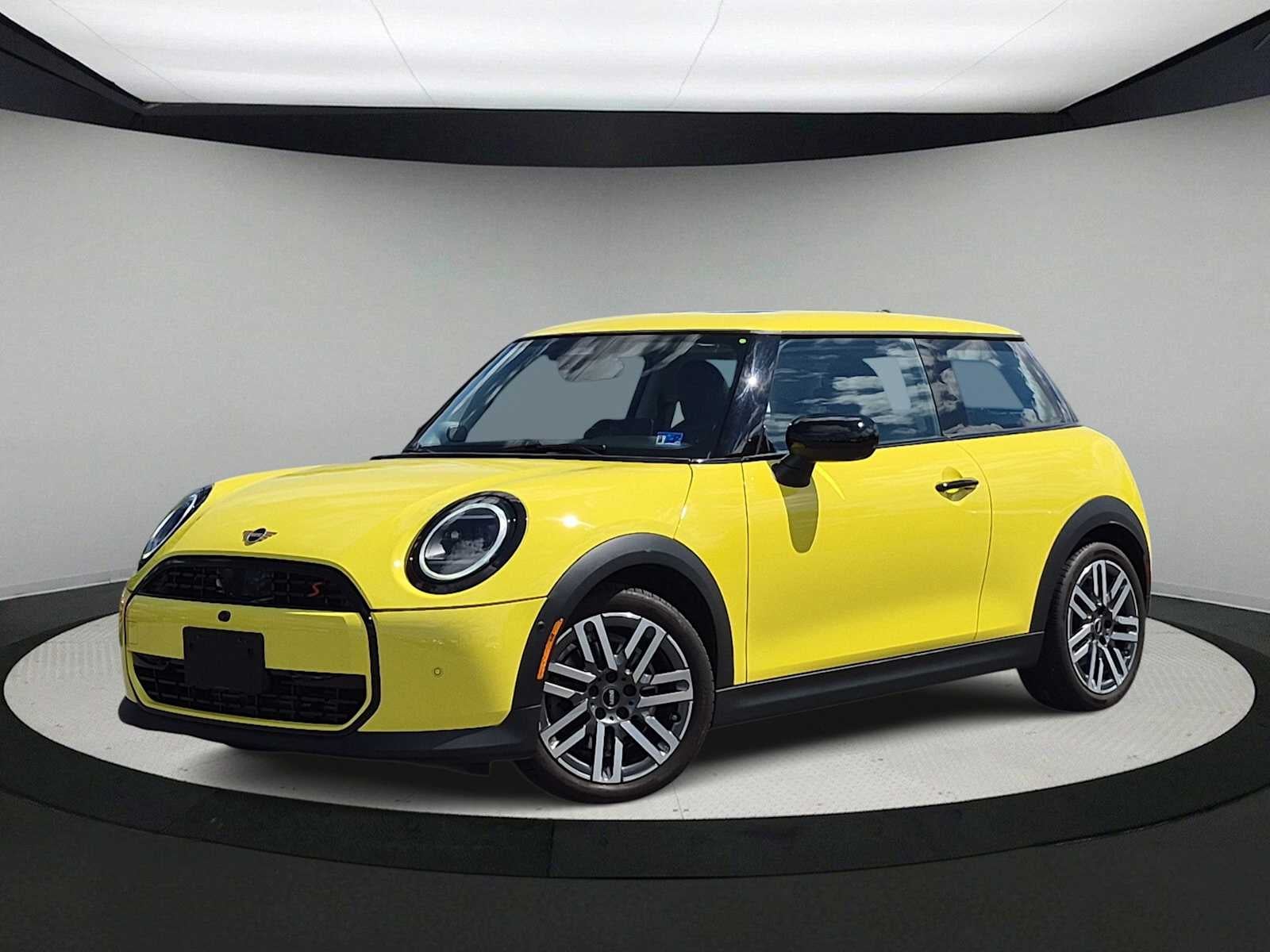 2025 MINI HARDTOP 2 DOOR