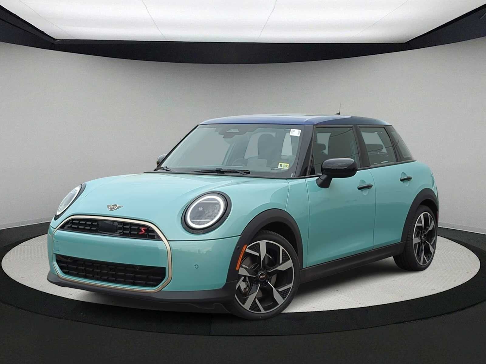2025 MINI Hardtop 4 Door