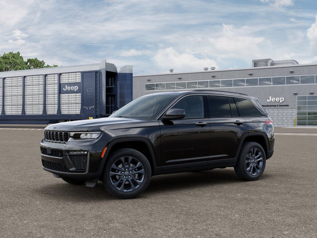 Diamond Black Crystal Pearl-Coat Exterior Paint 2026 Jeep Grand Cherokee 85th Anniversary Edition 4WD SUV / Crossover Four-Wheel Drive 8-Speed Automatic