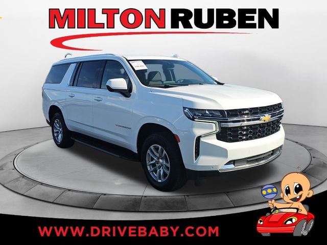 Summit White 2021 Chevrolet Suburban SUV / Crossover 4X2 Automatic