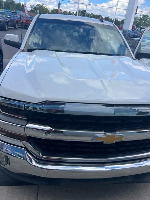Summit White 2018 Chevrolet Silverado 1500 Pickup Truck 4X2 6-Speed Automatic Overdrive