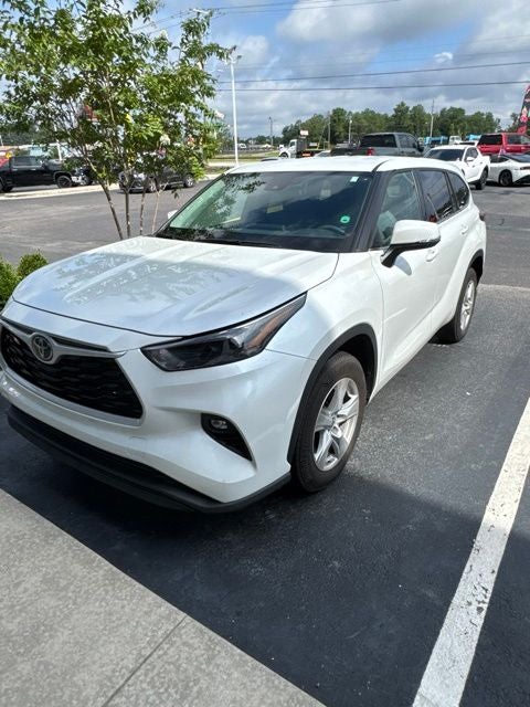 Pearl 2022 Toyota Highlander SUV / Crossover Front-Wheel Drive 8-Speed Automatic