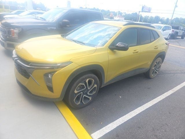 Nitro Yellow Metallic 2024 Chevrolet Trax SUV / Crossover Front-Wheel Drive 6-Speed Automatic