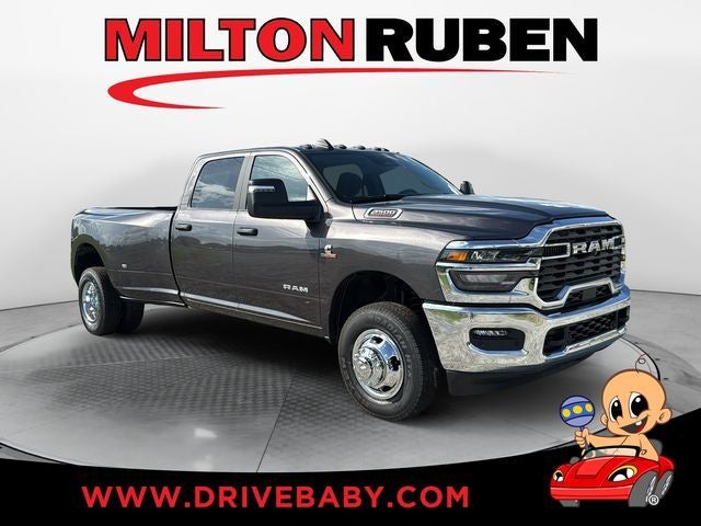 Granite Crystal Metallic Clear-Coat Exterior Paint 2026 RAM 3500 Pickup Truck Four-Wheel Drive 8-Speed Automatic