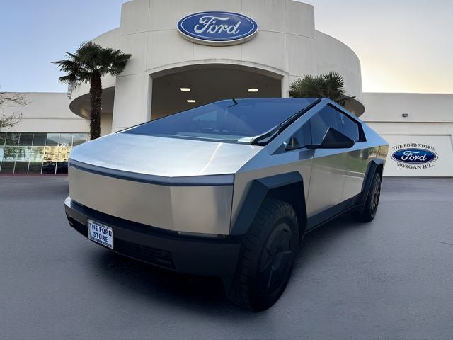 2024 Tesla Cybertruck Crew Cab AWD
