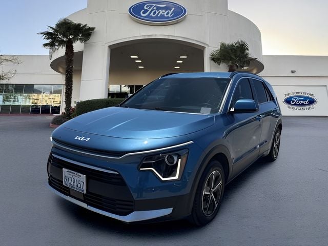 Mineral Blue 2024 Kia Niro SUV / Crossover Front-Wheel Drive 6-Speed Automatic
