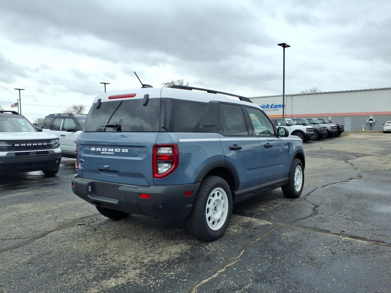 View vehicle photo 6