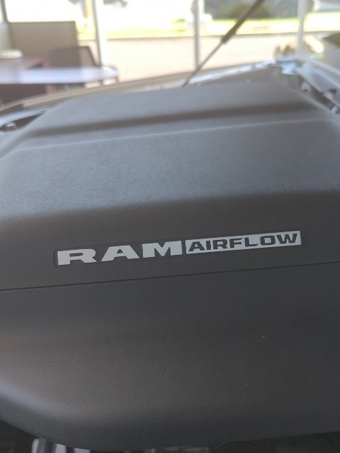 2022 RAM Ram 1500 RAM 1500 LARAMIE CREW CAB 4X4 57 BOX