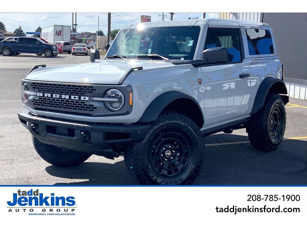 Avalanche Gray 2026 Ford Bronco SUV / Crossover Four-Wheel Drive Manual
