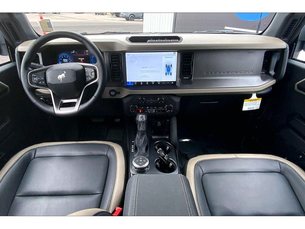 View vehicle photo 7