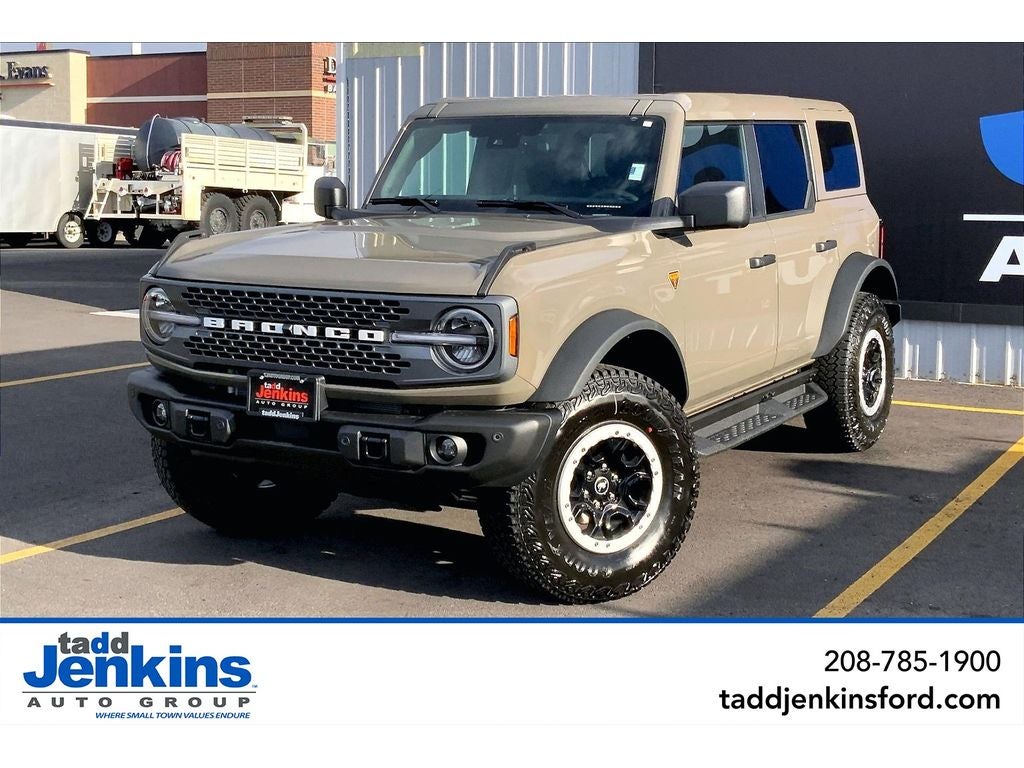 Marsh Gray 2026 Ford Bronco SUV / Crossover Four-Wheel Drive Manual