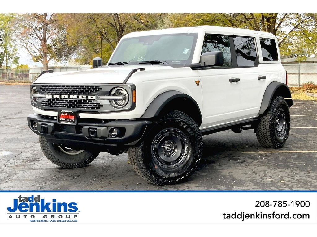 Oxford White 2025 Ford Bronco Badlands 4-Door 4WD SUV / Crossover Four-Wheel Drive Manual