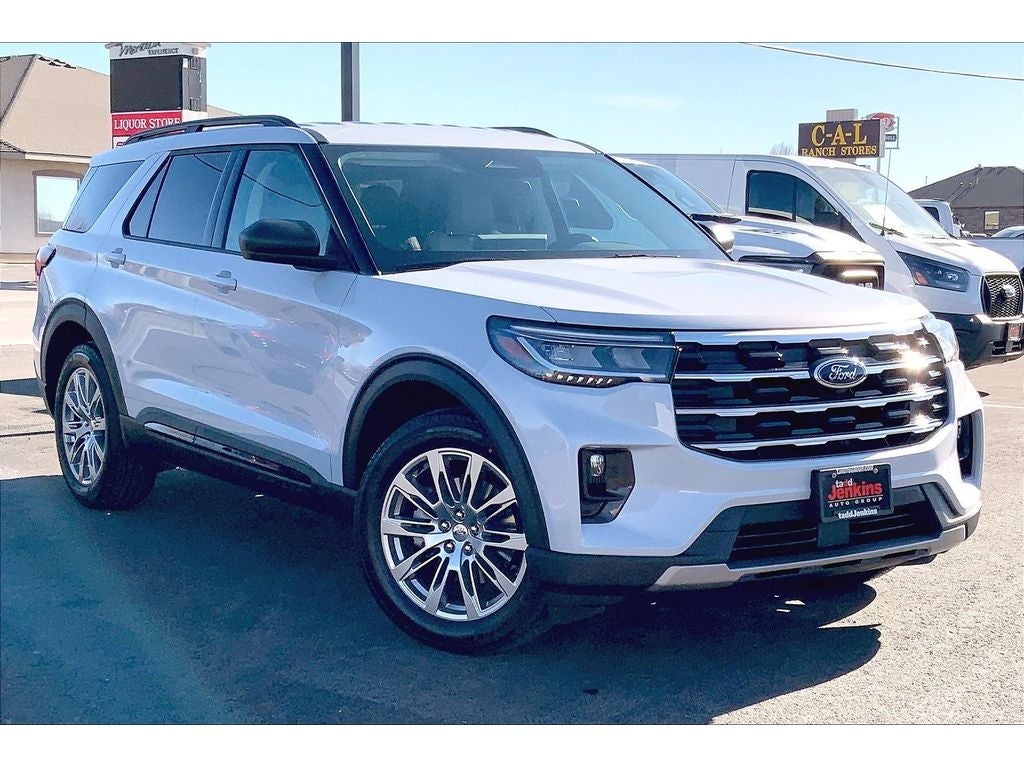 View vehicle photo 2