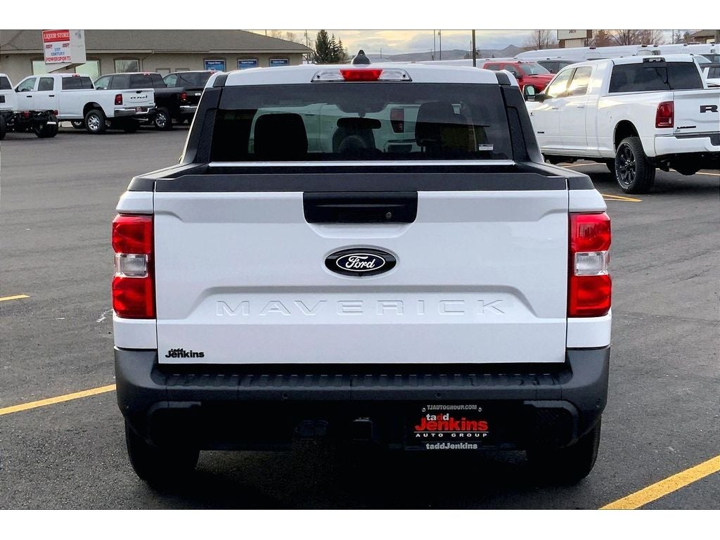 View vehicle photo 4