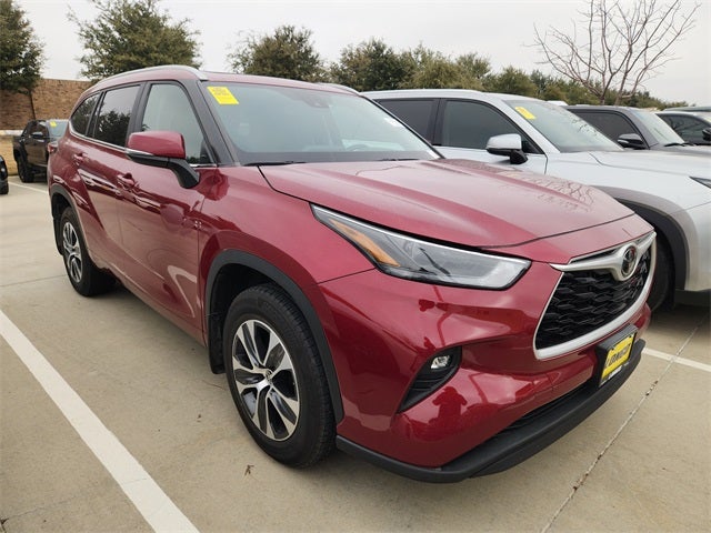 2023 Toyota Highlander XLE AWD