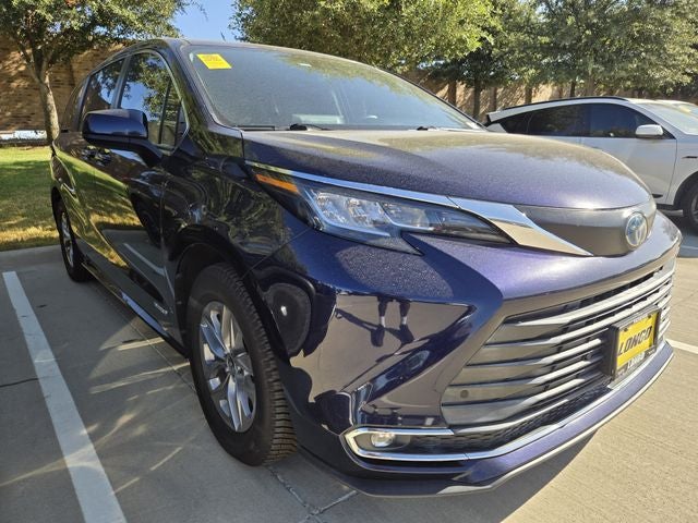 Blueprint 2021 Toyota Sienna Minivan Front-Wheel Drive Continuously Variable Transmission
