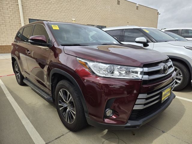 Ooh La La Rouge Mica 2017 Toyota Highlander SUV / Crossover Front-Wheel Drive 8-Speed Automatic