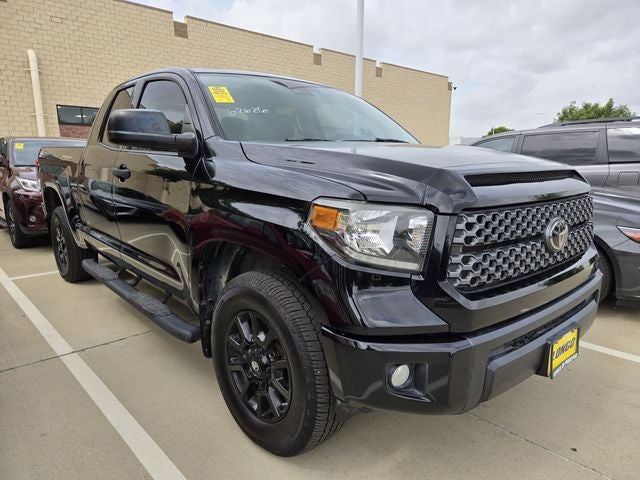 Midnight Black Metallic 2020 Toyota Tundra Pickup Truck 4X2 6-Speed Automatic Overdrive