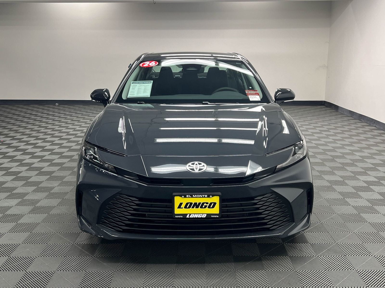 View vehicle photo 4