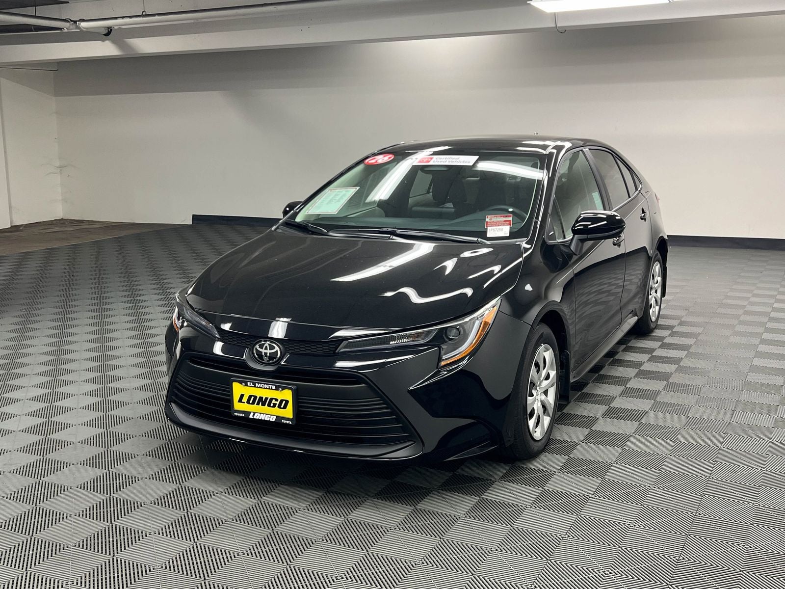 View vehicle photo 2